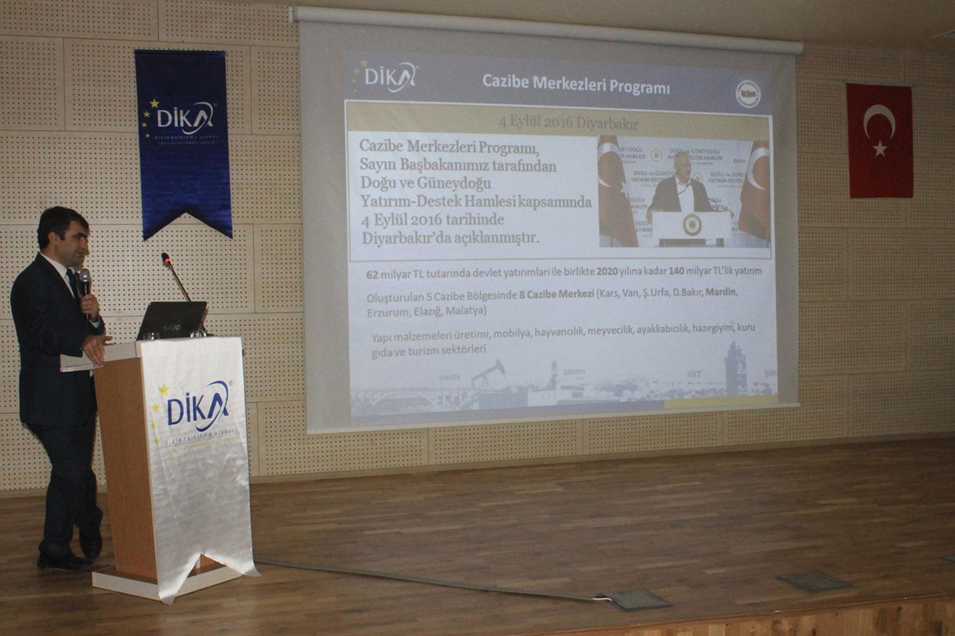 Mardin’de ‘Cazibe Merkezleri' bilgilendirme toplantısı yapıldı Mardin’de ‘Cazibe Merkezleri' bilgilendirme toplantısı yapıldı